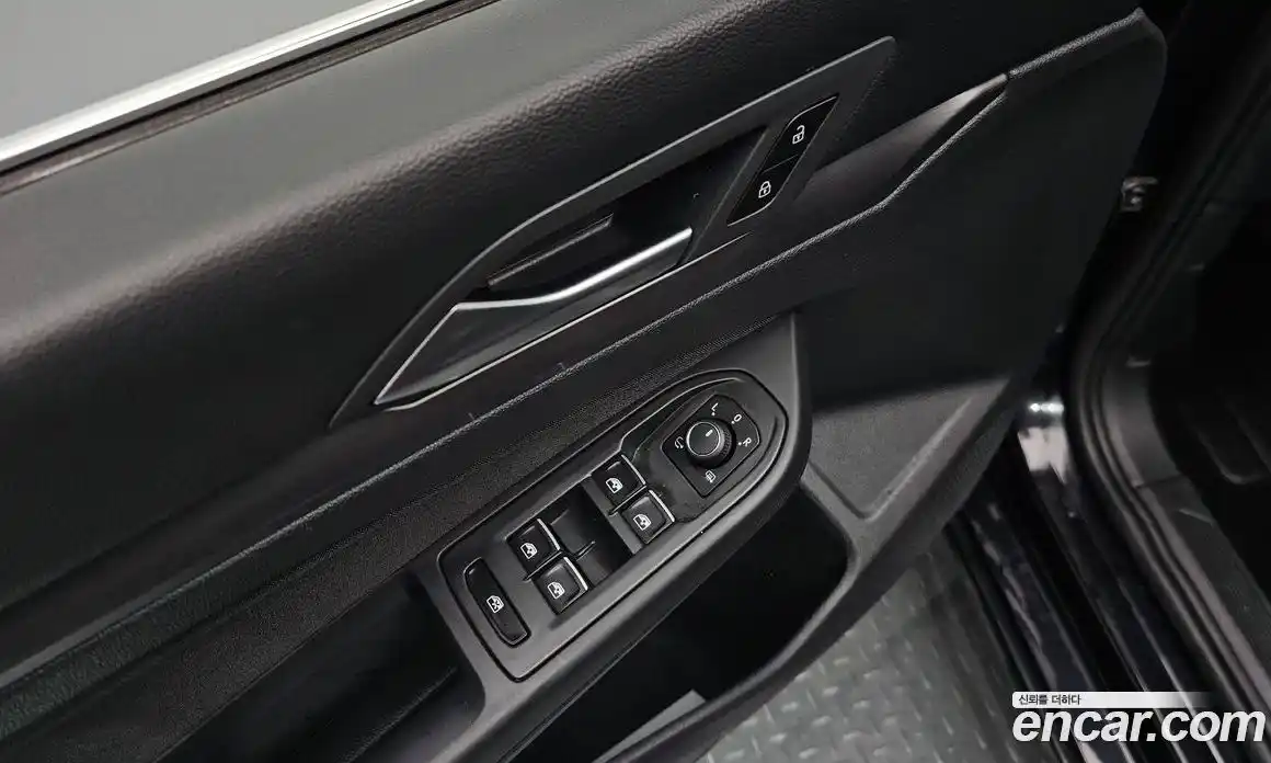 Volkswagen Golf 2022 2.0 автомат (гидро), фото 25
