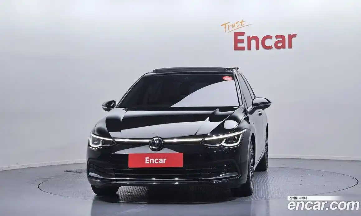 Volkswagen Golf 2022 2.0 автомат (гидро), фото 3
