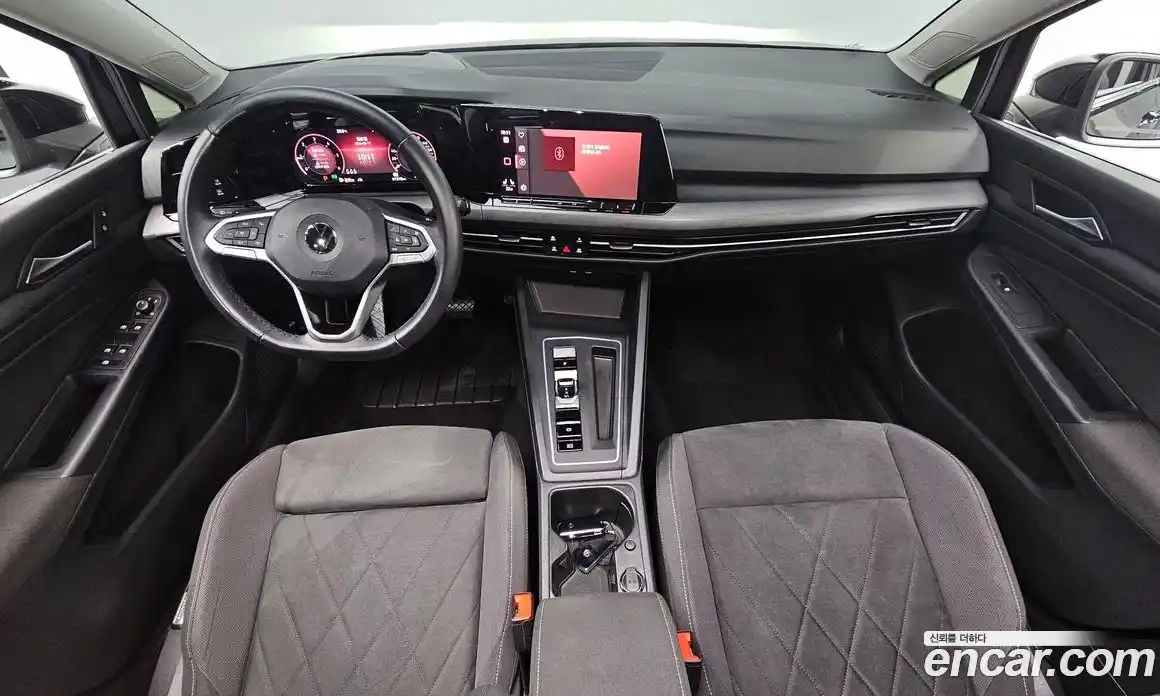 Volkswagen Golf 2022 2.0 автомат (гидро), фото 10