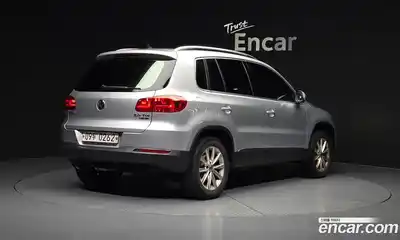 Volkswagen Tiguan 2015 2.0 автомат (гидро), миниатюра 2