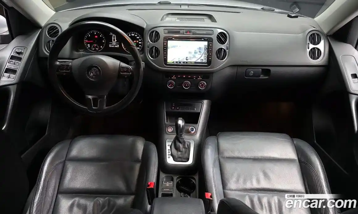 Volkswagen Tiguan 2015 2.0 автомат (гидро), фото 7