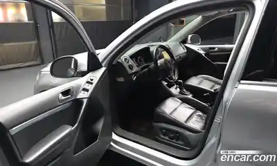 Volkswagen Tiguan 2015 2.0 автомат (гидро), миниатюра 10