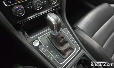 Volkswagen Golf 2015 2.0 автомат (гидро), миниатюра 9