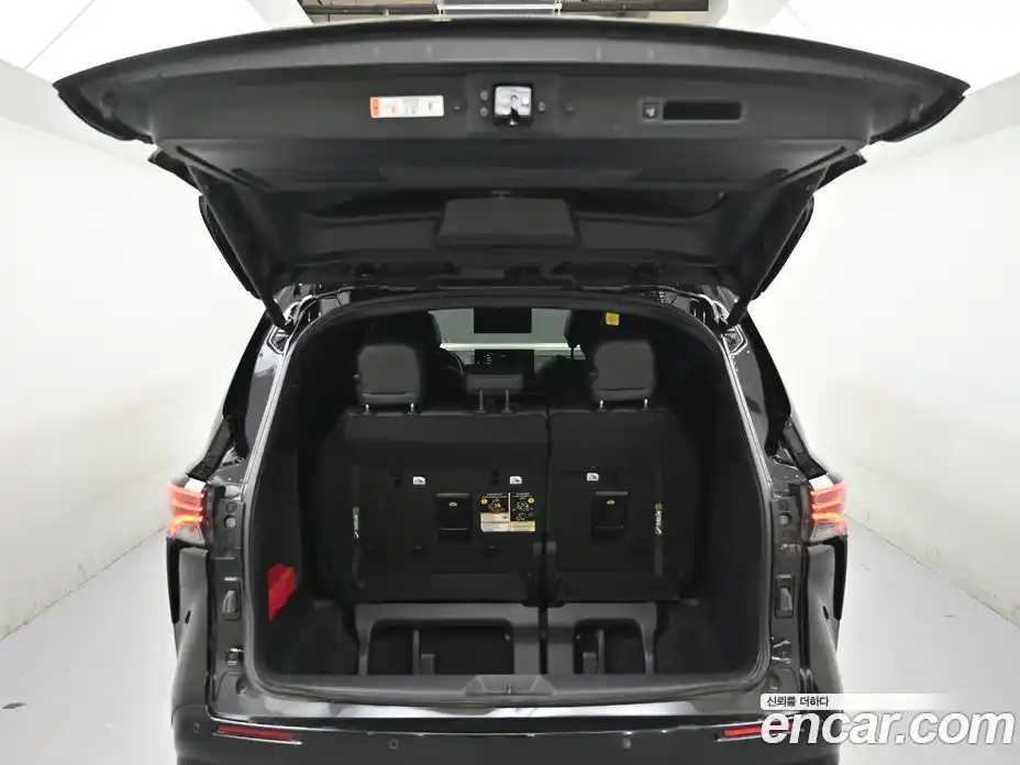 Toyota Sienna 2025 2.5 гидро, фото 19