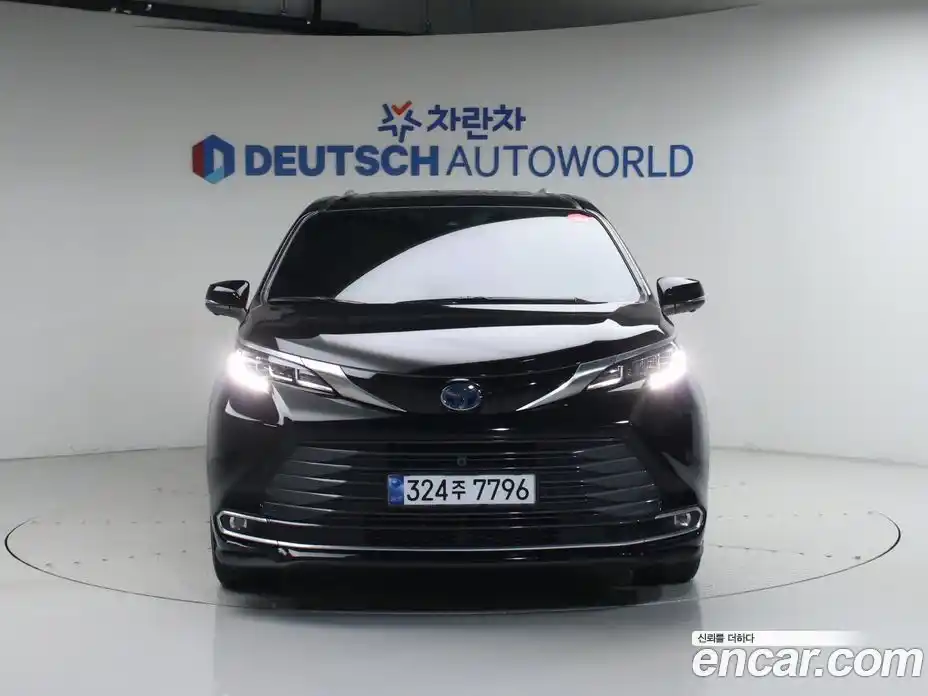 Toyota Sienna 2025 2.5 гидро, фото 3