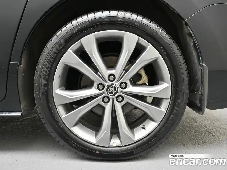 Toyota Sienna 2025 2.5 гидро, фото 5