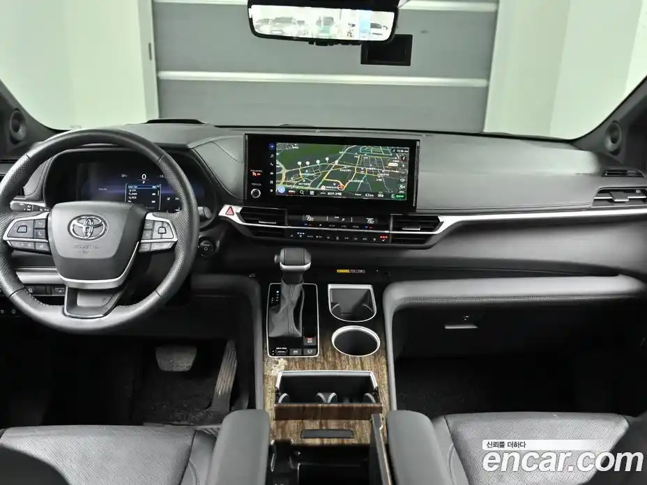 Toyota Sienna 2025 2.5 гидро, фото 7
