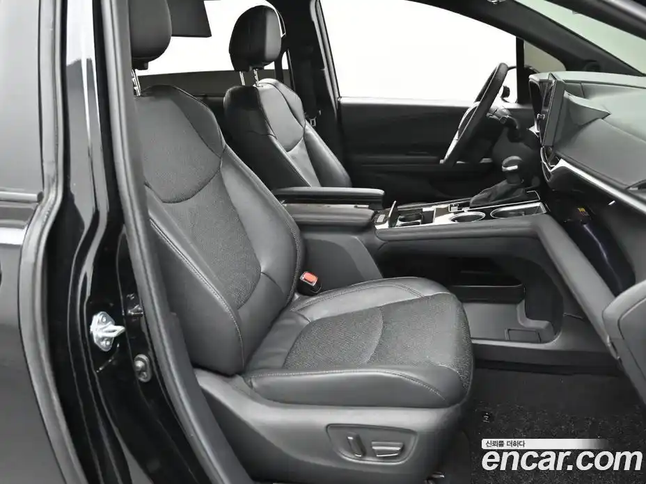 Toyota Sienna 2025 2.5 гидро, фото 10