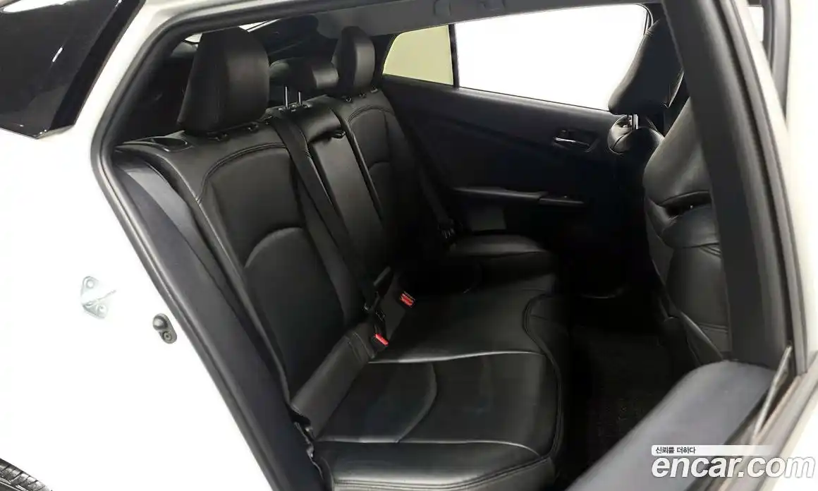 Toyota Prius 2017 1.8 гидро, фото 11