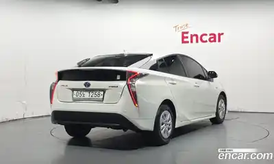 Toyota Prius 2017 1.8 гидро, миниатюра 2