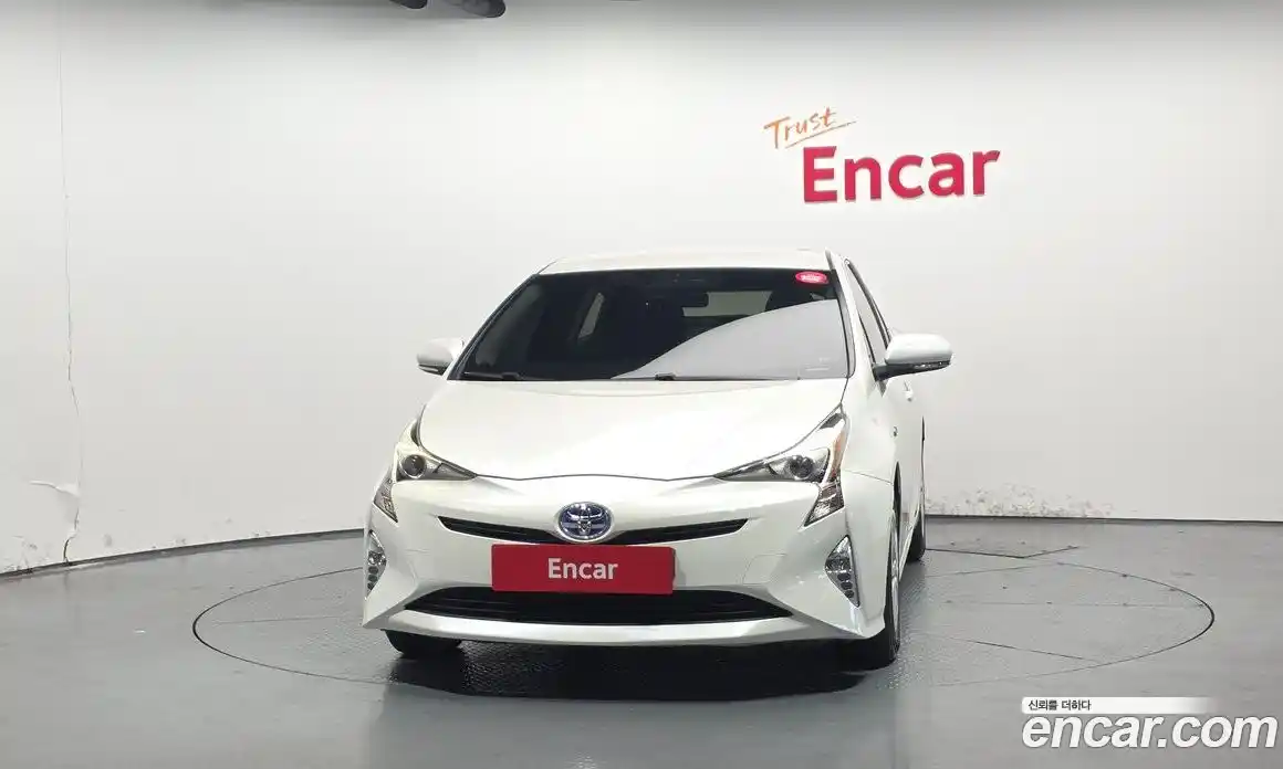 Toyota Prius 2017 1.8 гидро, фото 3