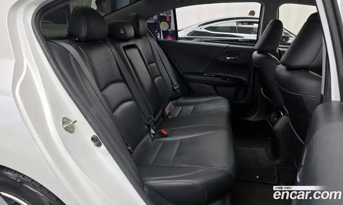 Honda Accord 2017 2.4 автомат (гидро), фото 11