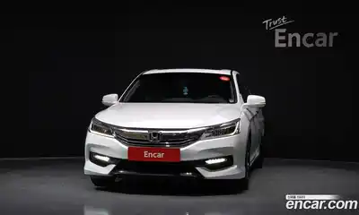 Honda Accord 2017 2.4 автомат (гидро), миниатюра 3
