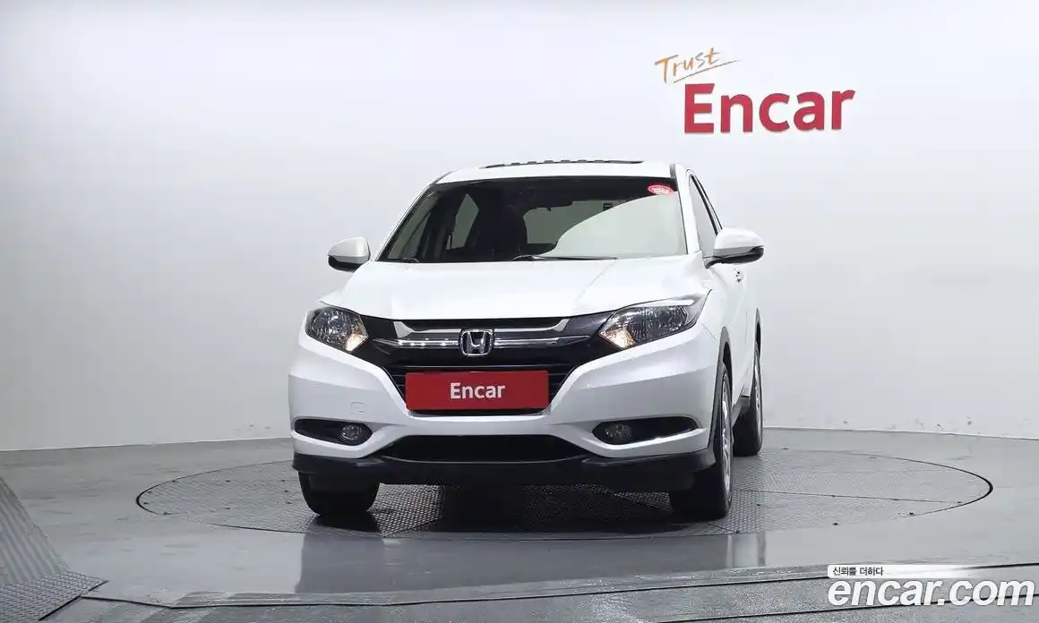 Honda HR-V 2016 1.8 автомат (гидро), фото 3