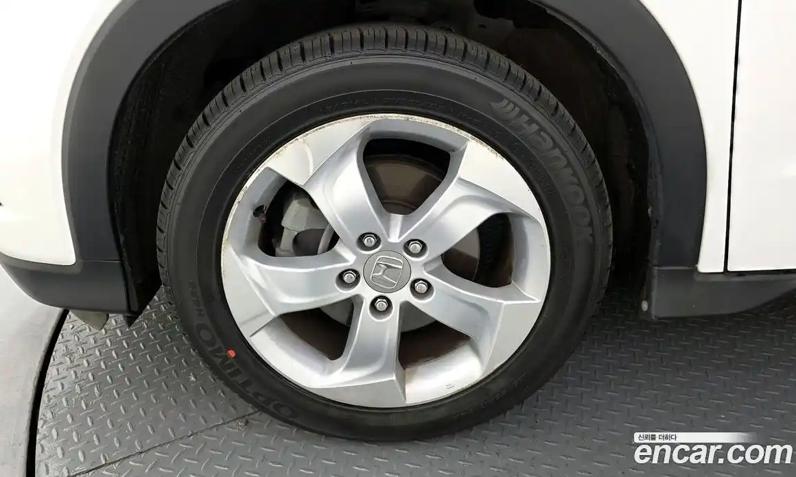 Honda HR-V 2016 1.8 автомат (гидро), фото 5