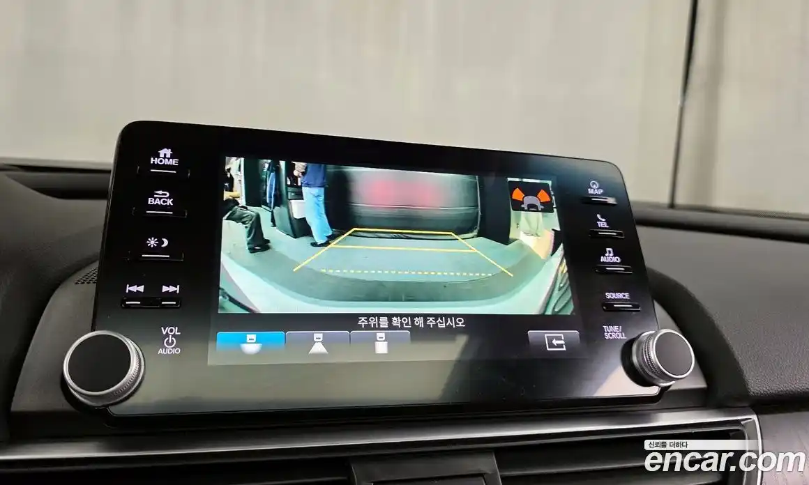 Honda Accord 2019 2.0 автомат (гидро), фото 15