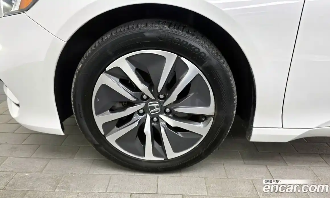 Honda Accord 2019 2.0 автомат (гидро), фото 5