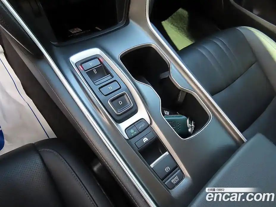 Honda Accord 2019 2.0 автомат (гидро), фото 11