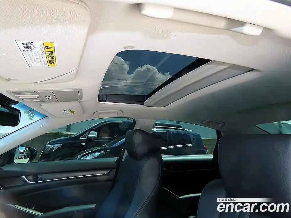 Honda Accord 2019 2.0 автомат (гидро), фото 18
