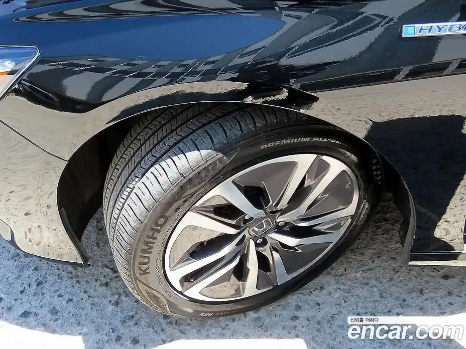 Honda Accord 2019 2.0 автомат (гидро), фото 20