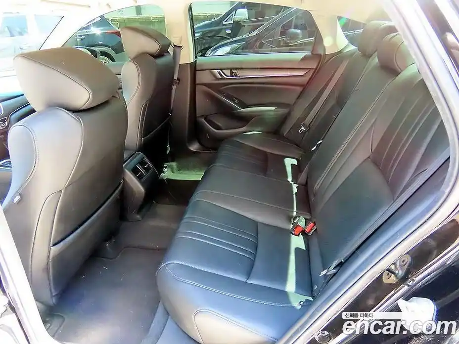 Honda Accord 2019 2.0 автомат (гидро), фото 6