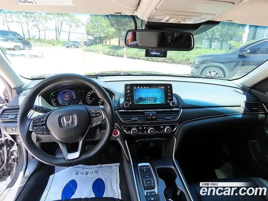 Honda Accord 2019 2.0 автомат (гидро), фото 7