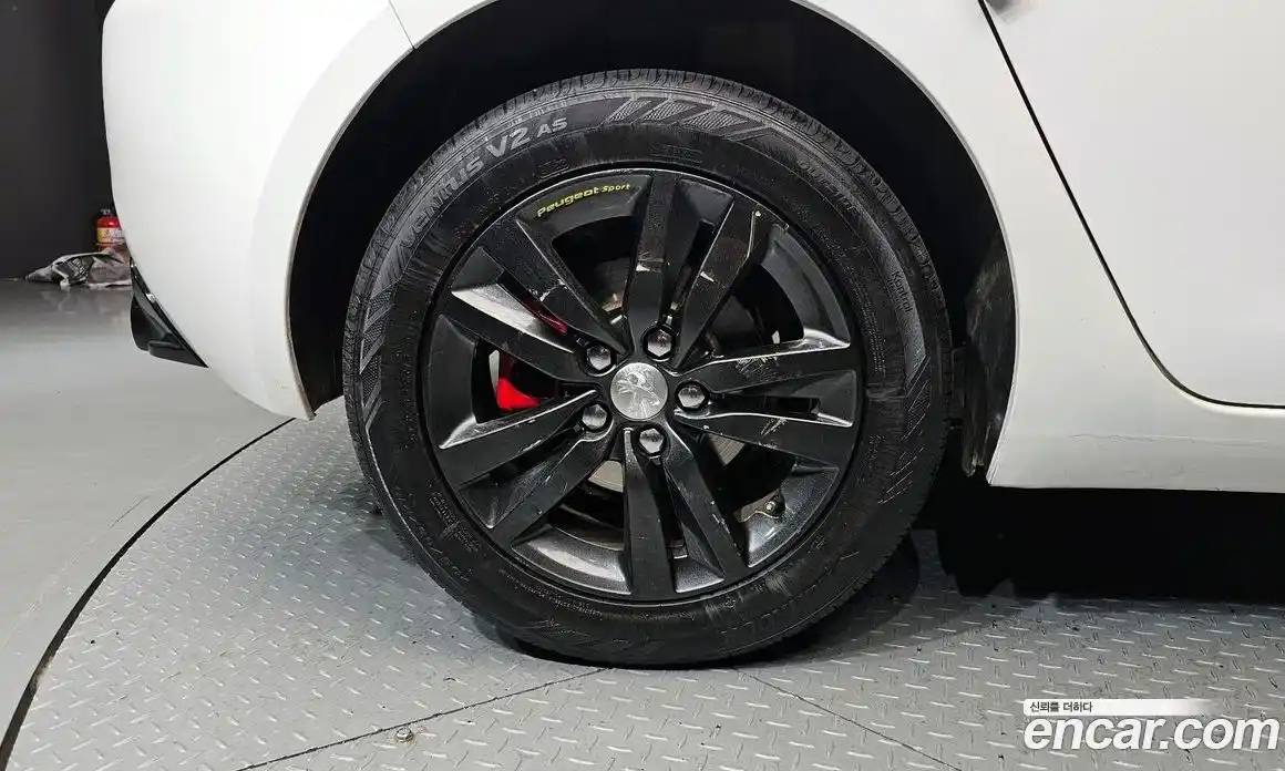 Peugeot 308 2016 1.6 автомат (гидро), фото 5