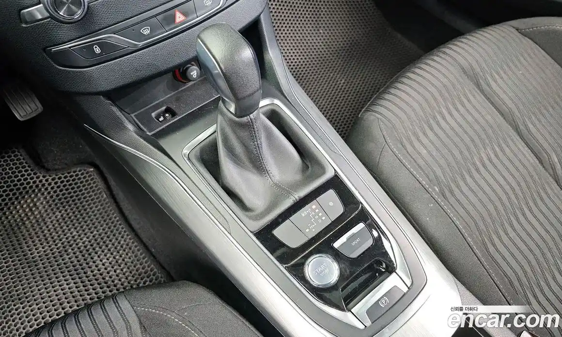 Peugeot 308 2016 1.6 автомат (гидро), фото 9