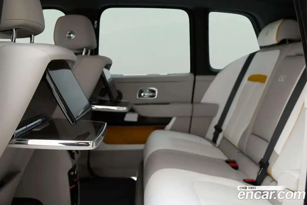 Rolls-Royce Cullinan 2024 6.7 гидро, фото 11