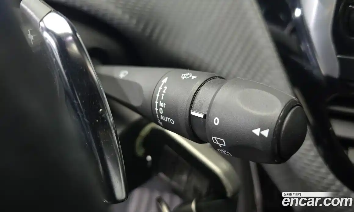 Peugeot 2008 2015 1.6 автомат (гидро), фото 16