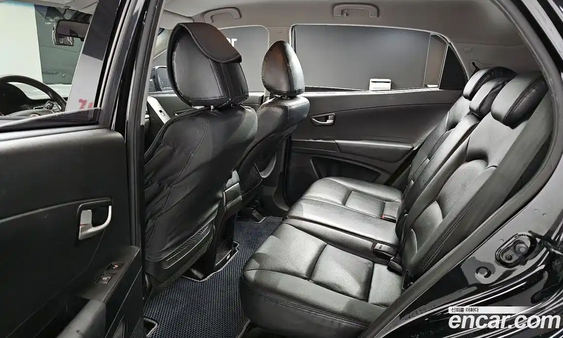 SsangYong Korando 2012 2.0 автомат (гидро), фото 12