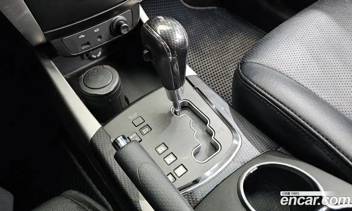 SsangYong Korando 2012 2.0 автомат (гидро), фото 9