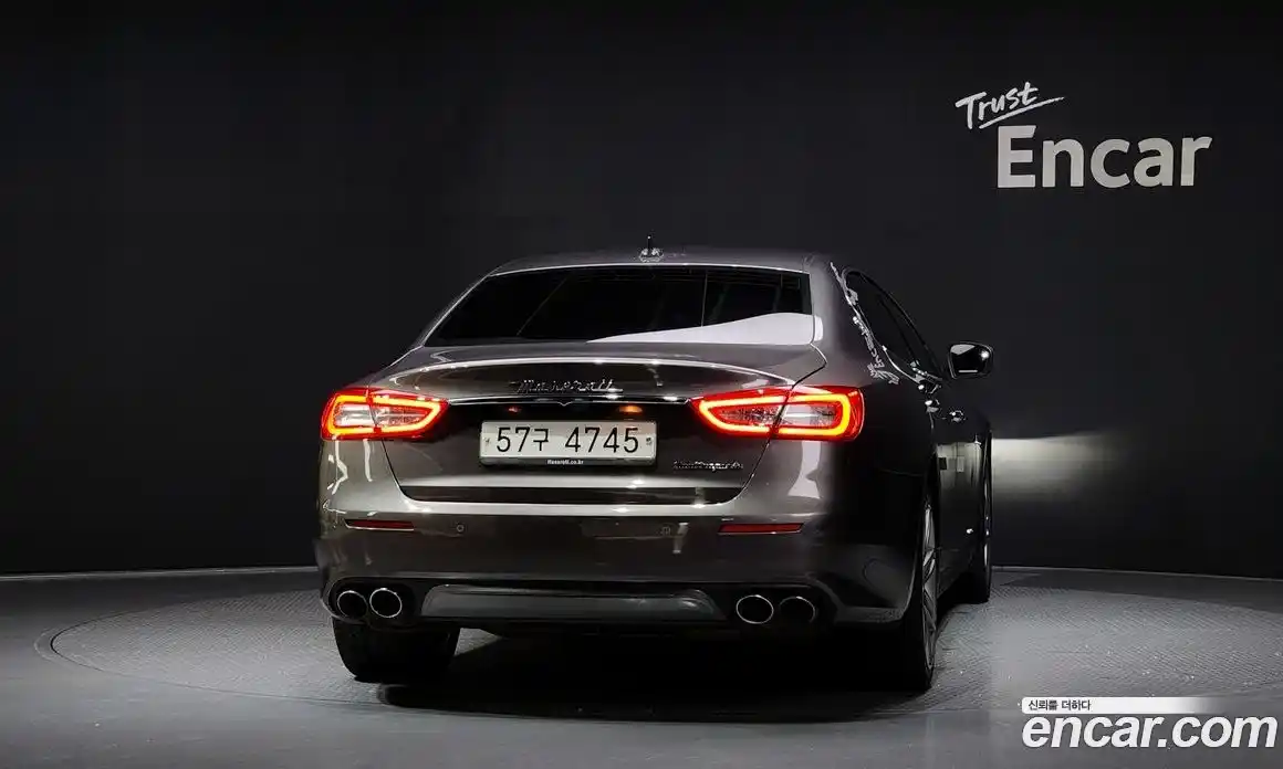 Maserati Quattroporte 2019 3.0 гидро, фото 4