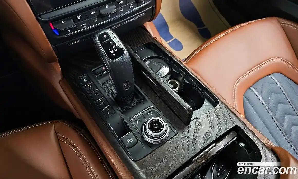 Maserati Quattroporte 2019 3.0 гидро, фото 9