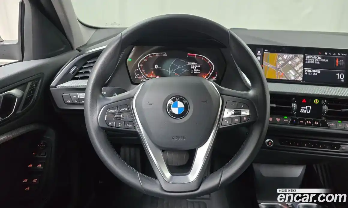BMW 1 серия 2022 2.0 автомат (гидро), фото 13