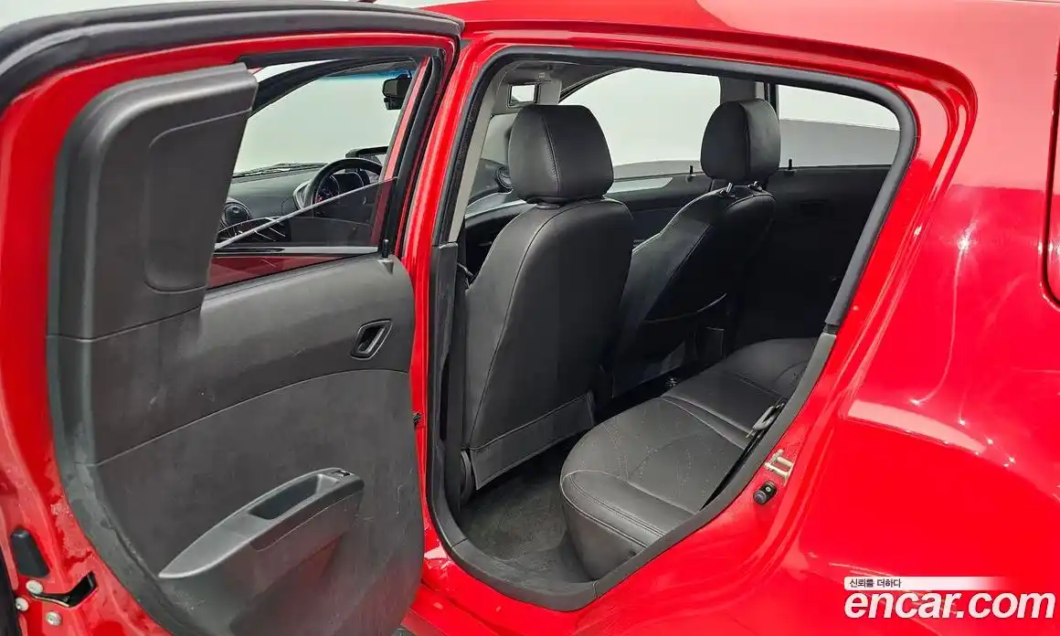 Chevrolet Spark 2014 1.0 автомат (гидро), фото 12