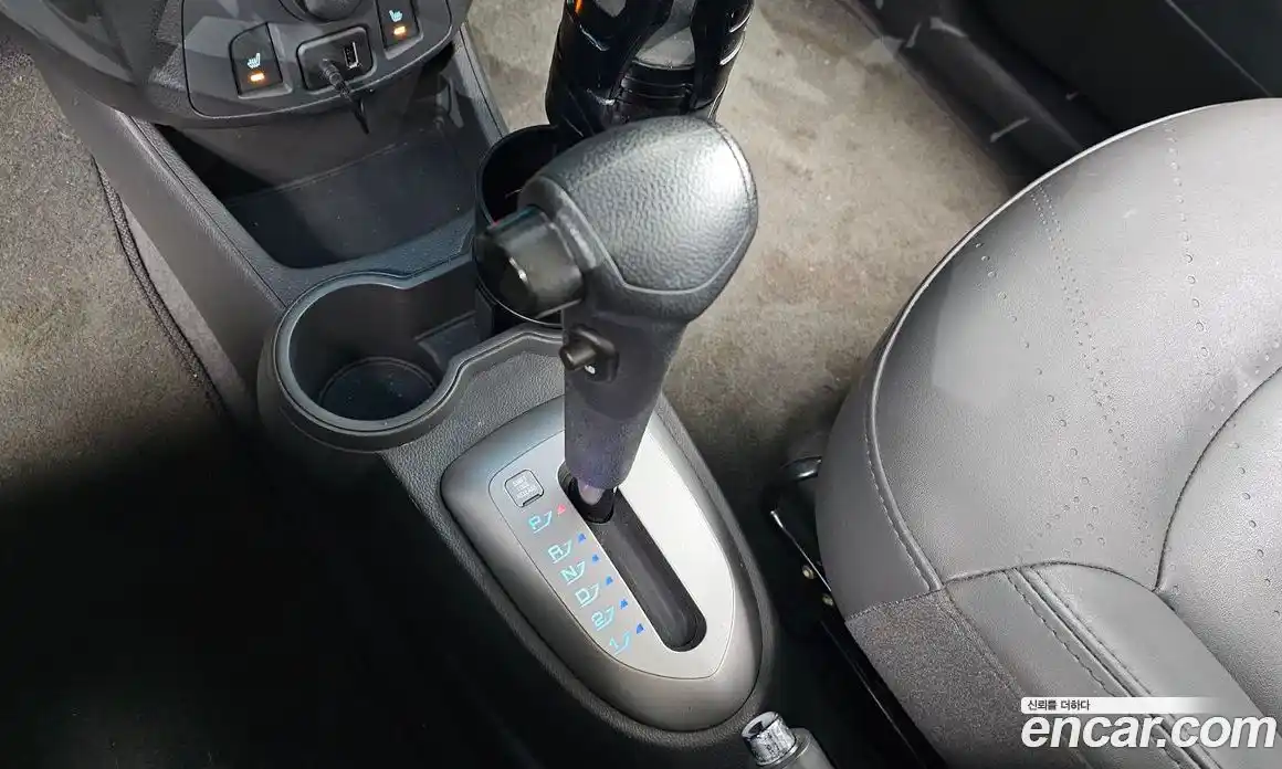 Chevrolet Spark 2014 1.0 автомат (гидро), фото 9