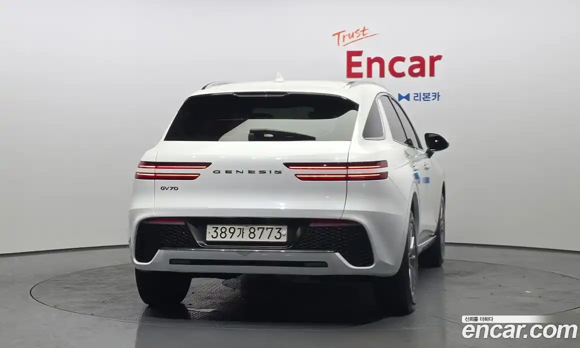 Genesis GV70 2023 2.2 автомат (гидро), фото 4