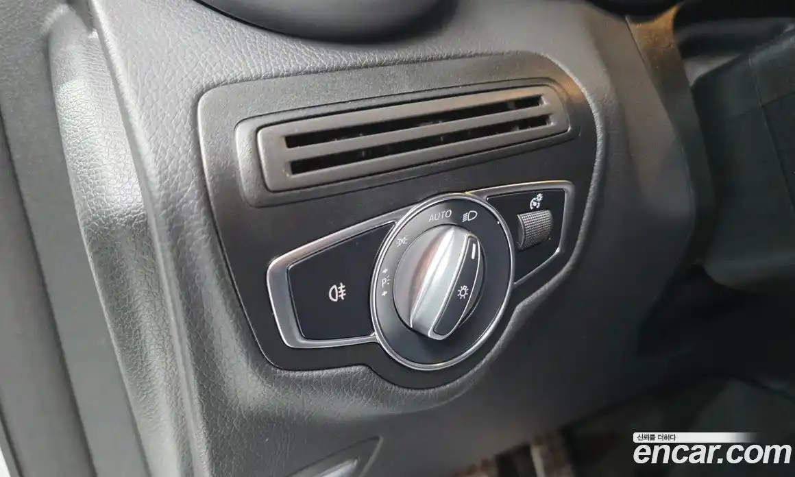 Mercedes-Benz GLC-Class 2023 2.0 автомат (гидро), фото 24