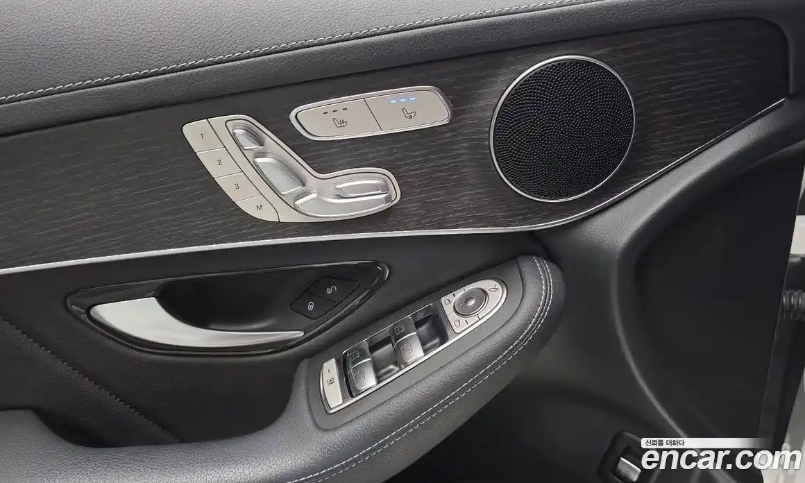 Mercedes-Benz GLC-Class 2023 2.0 автомат (гидро), фото 26