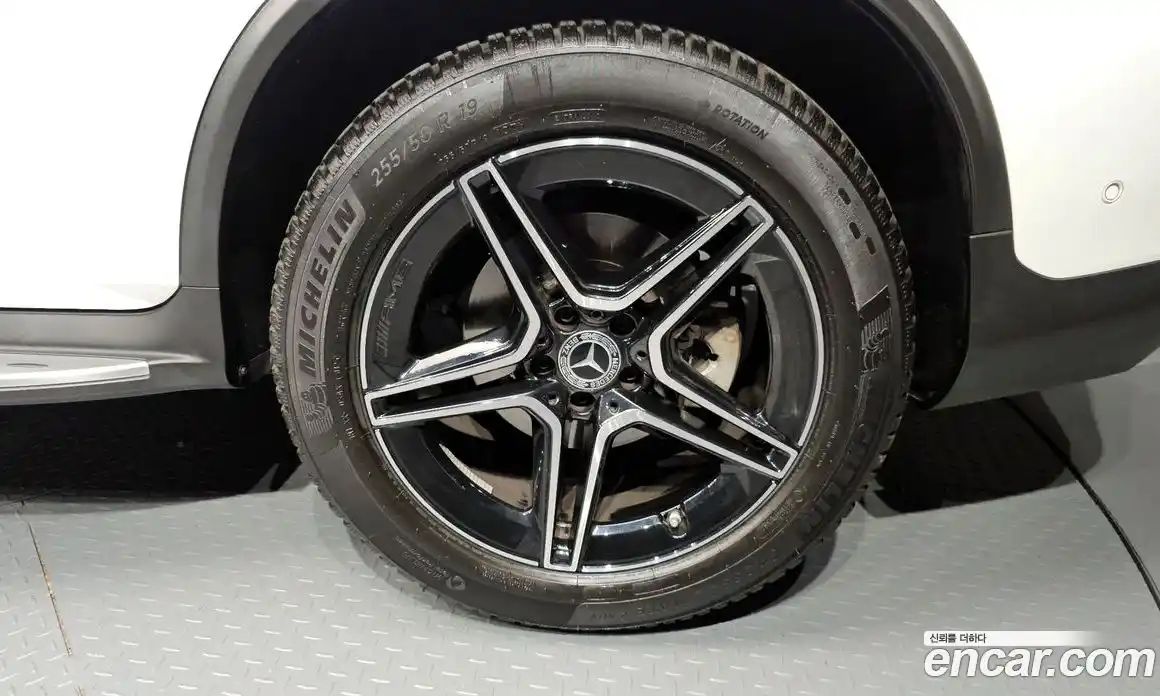 Mercedes-Benz GLC-Class 2023 2.0 автомат (гидро), фото 7