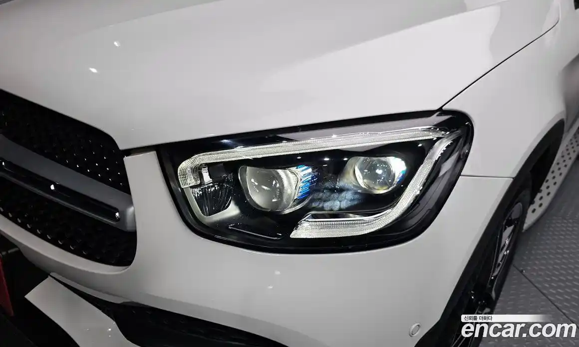 Mercedes-Benz GLC-Class 2023 2.0 автомат (гидро), фото 8