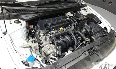 Hyundai Avante 2023 1.6 автомат (гидро), миниатюра 6