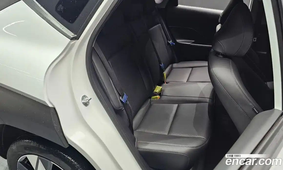 Hyundai Kona 2023 1.6 автомат (гидро), фото 18