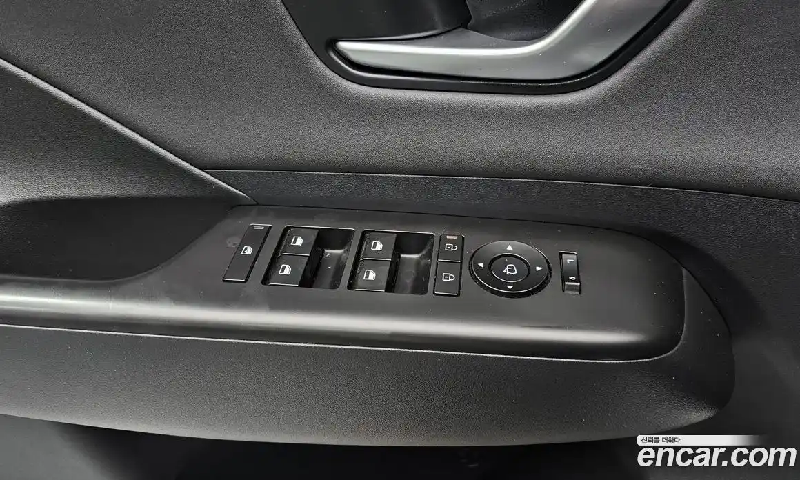 Hyundai Kona 2023 1.6 автомат (гидро), фото 29