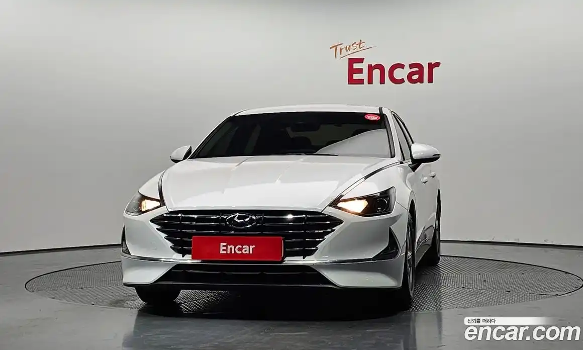Hyundai Sonata 2021 2.0 автомат (гидро), фото 3