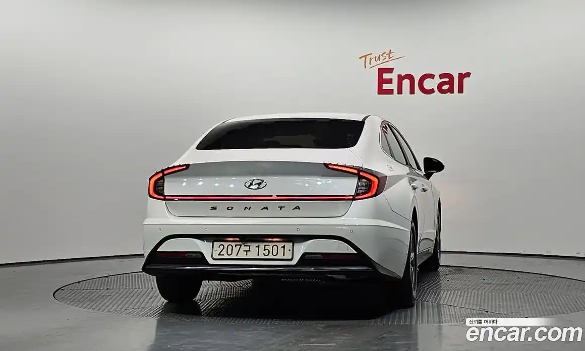 Hyundai Sonata 2021 2.0 автомат (гидро), фото 4