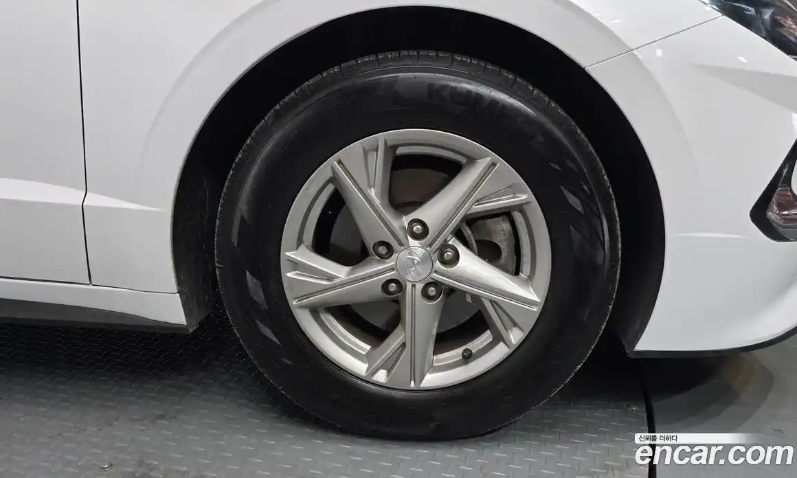 Hyundai Sonata 2021 2.0 автомат (гидро), фото 7