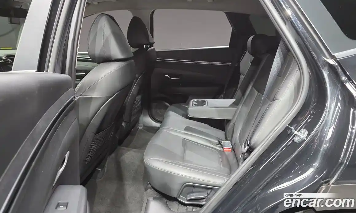 Hyundai Tucson 2022 1.6 автомат (гидро), фото 12