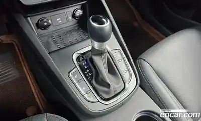 Hyundai Kona 2023 1.6 автомат (гидро), миниатюра 12